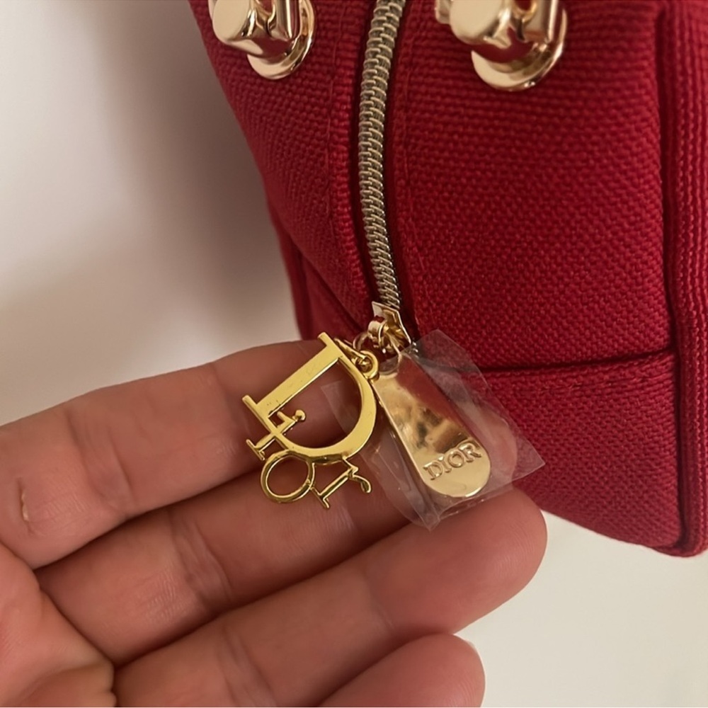 Christian Dior red canvas cosmetics bag to shoulder bag - Picture 2 of 16